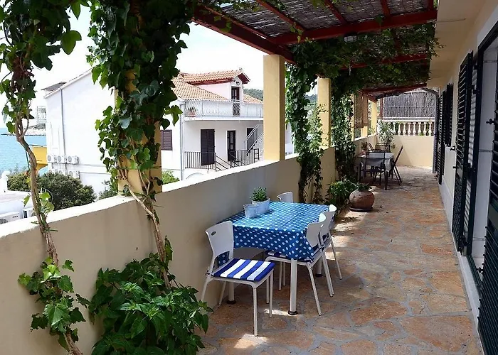 Daire Fortudor Milna (Hvar)